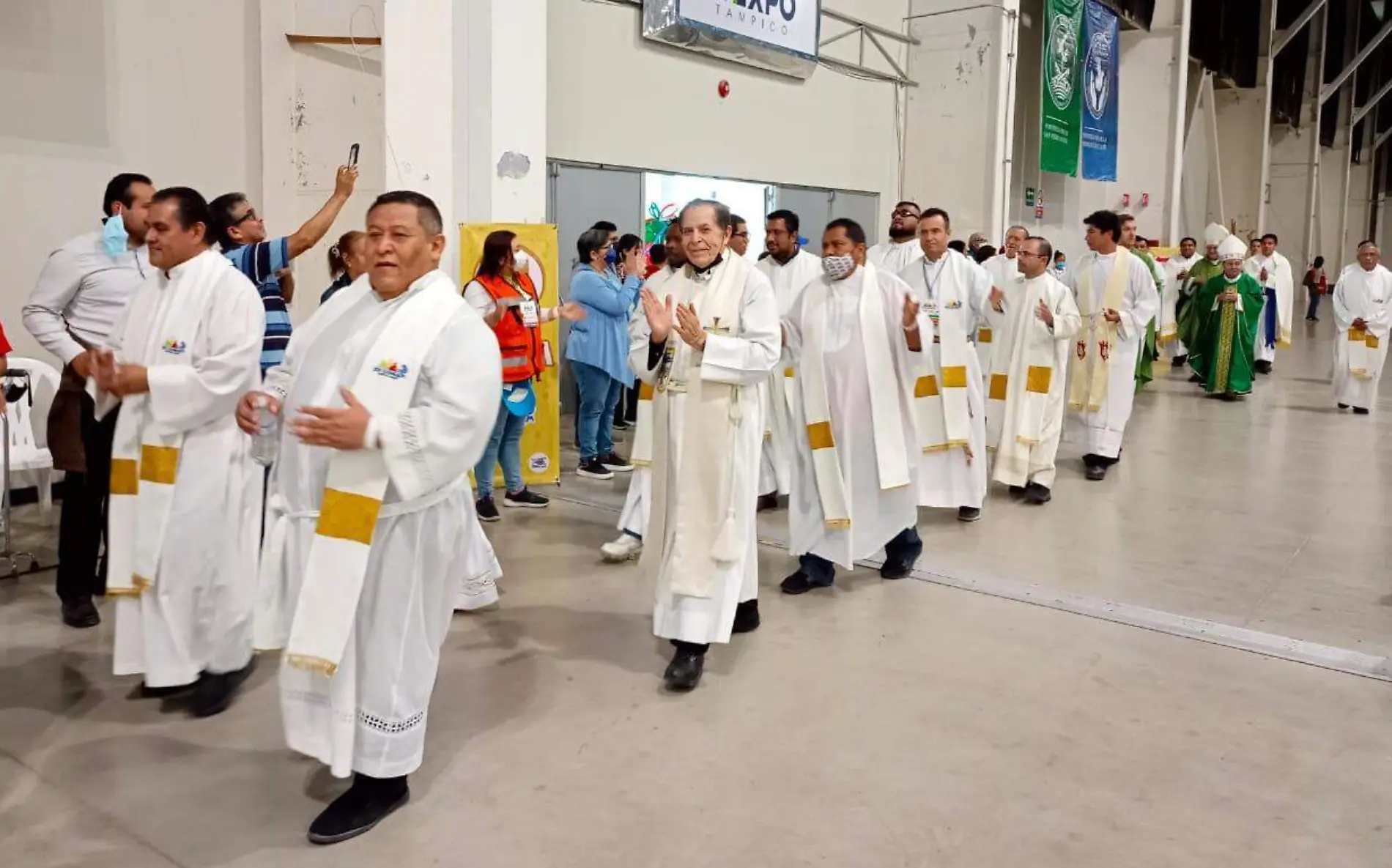 Son menos los jóvenes que se interesan en ser sacerdotes 